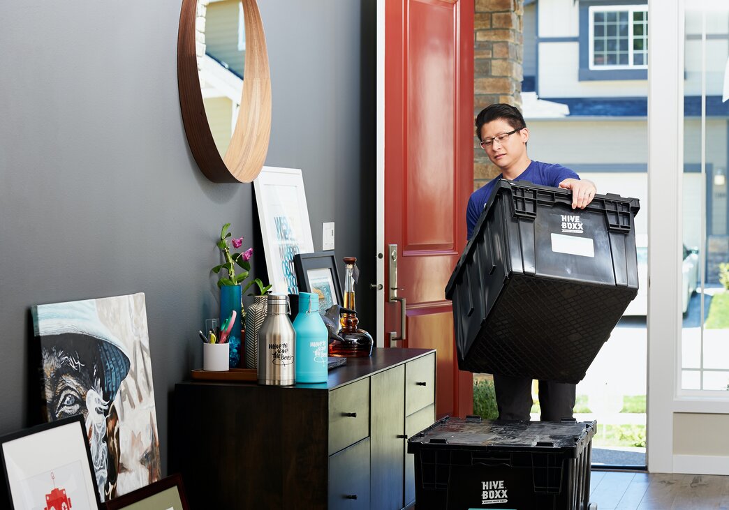 Moving and setting up a a new office is a job for a professional organizer.