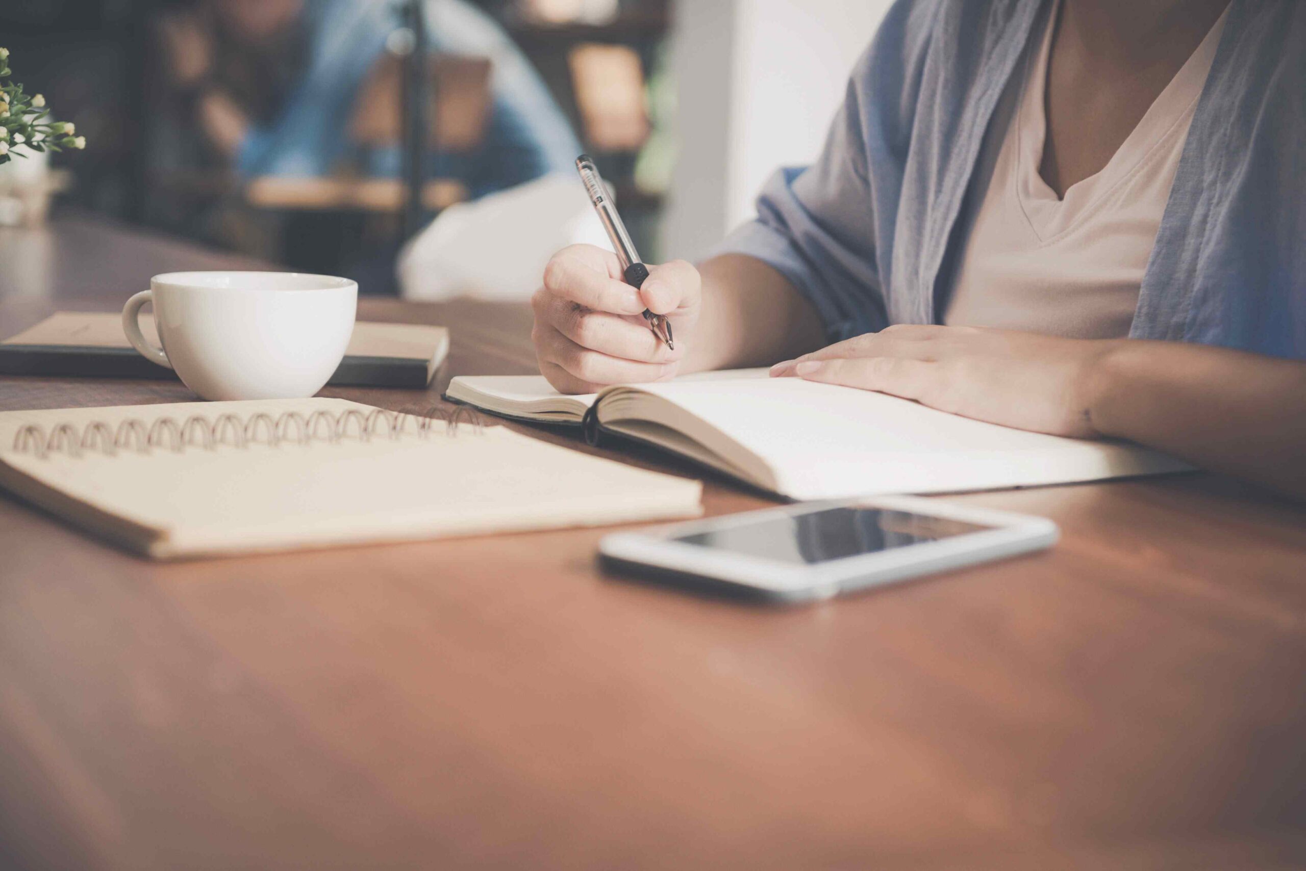 Your professional moving organizer can help you create a budget for your move.
